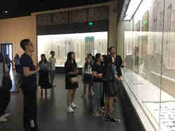 广东职业技术学院师生参观南海博物馆